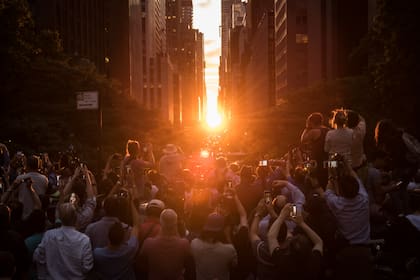 El Manhattanhenge lleva su nombre por el famoso monumento de Stonehenge de Inglaterra