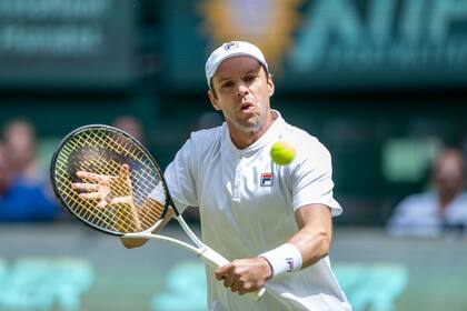 El marplatense Horacio Zeballos, en la final de dobles de Halle.
