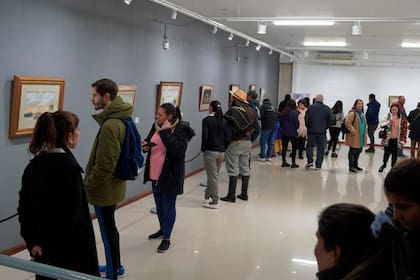El martes pasado se inauguró la primera de las dos exposiciones con las obras de Molina Campos, en el Museo de Bellas Artes de Moreno