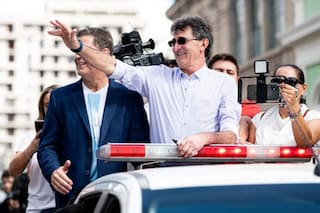Después de 44 años, Mario Kempes volvió a su ciudad natal en Córdoba y causó furor