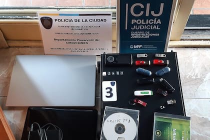 El material secuestrado en la vivienda del médico