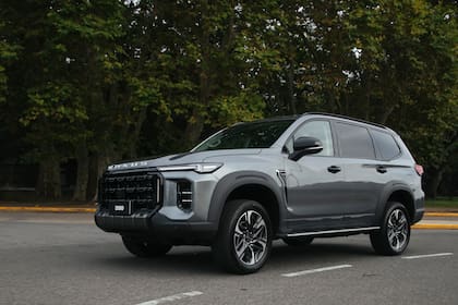 El Maxus D90 es el único híbirido en su segmento