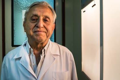 El médico infectólogo Pedro Cahn, referente de la lucha contra el VIH/sida en Argentina.