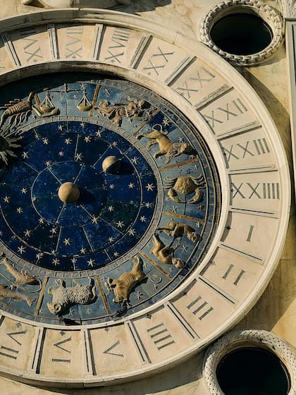 El mejor día de Piscis será el 19 de febrero; se les pide encender una veladora roja o blanca (Pexels/Alisa Skripina)