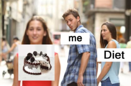 El meme del novio distraído se usa para comparar la percepción personal de dos cosas. Fuente: Twitter.