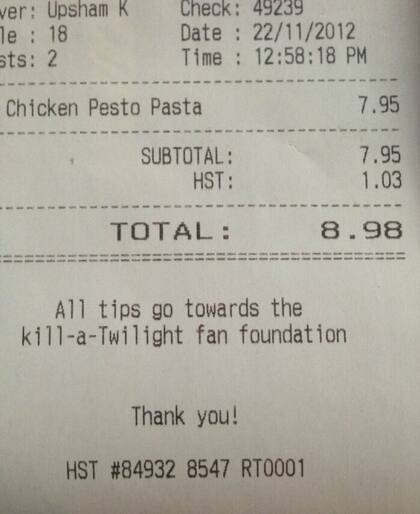 El mensaje de este recibo, en contra de los fans de twilight, fue muy criticado