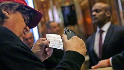 El mensaje de Michael Moore para Donald Trump