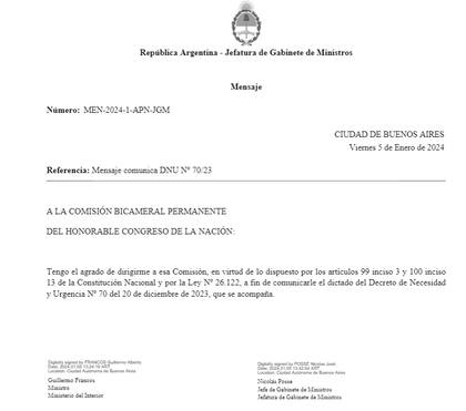 El mensaje del Ejecutivo que entró al Senado pidiendo el tratamiento del DNU, dirigido a la "Bicameral Permanente", sin aclarar a cuál