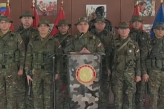 Las Fuerzas Armadas venezolanas rechazaron la intervención de Estados Unidos y exigieron la liberación de Maduro