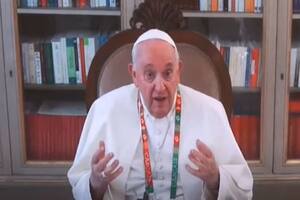 El Vaticano intenta apagar el incendio provocado por los elogios del Papa a la “gran madre Rusia”