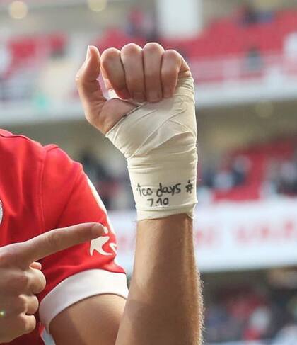 El mensaje en la muñeca de Sagiv Jehezkel