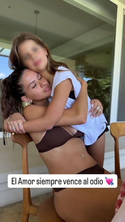 El mensaje y la foto de Mauro Icardi en la que mostró a la China Suárez con su hija Francesca