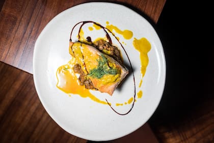 El menú está firmado por Ezequiel Gallardo y cambia todas las semanas.