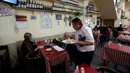 El menú y los clientes se mantienen fieles al gusto italiano