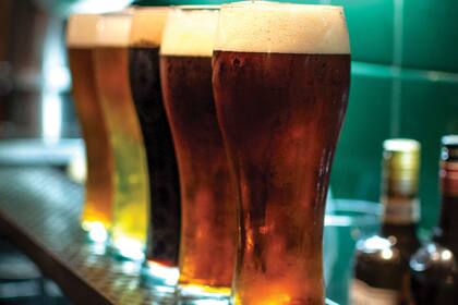 El mercado cervecero está muy dominado por una gran compañía y un único estilo de cervezas: enseñar y comunicar es la única manera de irrumpir en ese escenario.