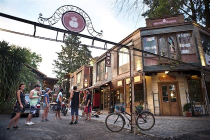 El Mercado: madera, adoquines y creatividad