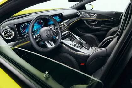 El Mercedes-Benz de Federer, por dentro