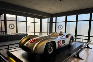 El Mercedes-Benz W196, conocido como la "Flecha de Plata" con el que Fangio coronó sus mayores triunfos
