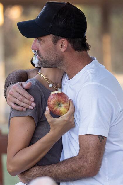El mes pasado Zaira estuvo unos días en Inglaterra, mientras Facu jugaba el British Open Polo.