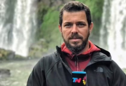 El meteorólogo se accidentó cuando intentó deslizarse sobre una ola y terminó hospitalizado (Foto: Instagram @josebiancook)