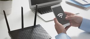 Por qué recomiendan poner una moneda en el router del wifi y para qué sirve