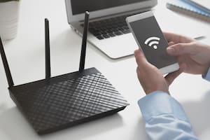 Por qué recomiendan poner una moneda en el router del wifi y para qué sirve