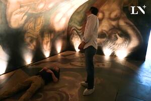 El mexicano Rafael Toriz reveló algunos secretos del mural de Siqueiros en Perdidos en Buenos Aires.