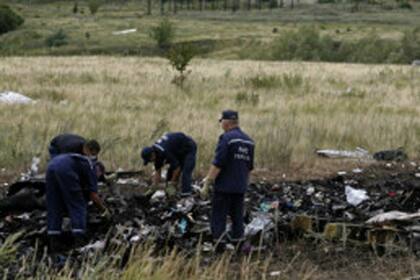 El MH17 se estrelló en el este de Ucrania, cerca de la frontera con Rusia. La zona es disputada entre ucranianos y rebeldes prorrusos