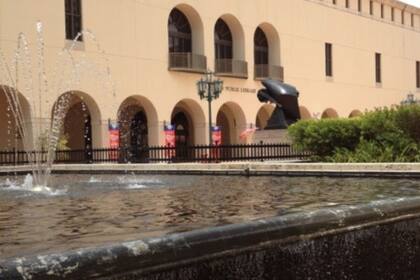 El Miami-Dade Cultural Center estaría en peligro de extinción