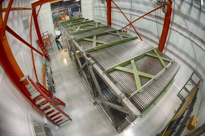 El Microboone consiste en 150 toneladas de hardware en un espacio del tamaño de un camión