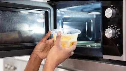 El microondas puede potenciar algunas propiedades de las bebidas y alimentos