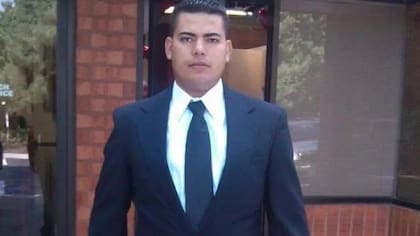 El mircoles 27 de marzo, el cadver de Alejandro Hernndez Fuentes se encontr dentro de una camioneta roja a siete metros bajo el agua