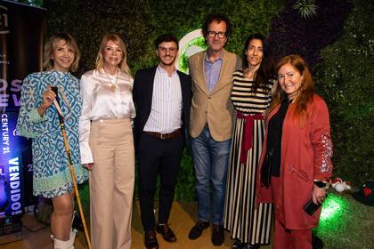 El miércoles pasado se inauguró la EXPO ARTE de CENTURY 21® EZQUERRA.