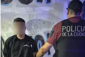 Capturaron a otros dos evadidos de la comisaría de Balvanera, pero aún nadie sabe dónde están los tres chilenos prófugos