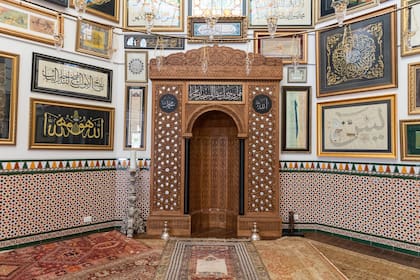 El Mihrab de la mezquita mira hacia La
Meca.