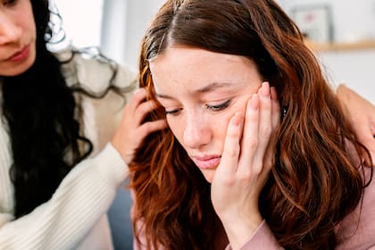 El minimalismo emocional propone soltar vínculos, pensamientos y rutinas que ya no nutren