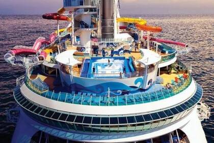 El mínimo de peso para poder viajar en The Blaster es de 110 libras, o sea, alrededor de 50 kilos