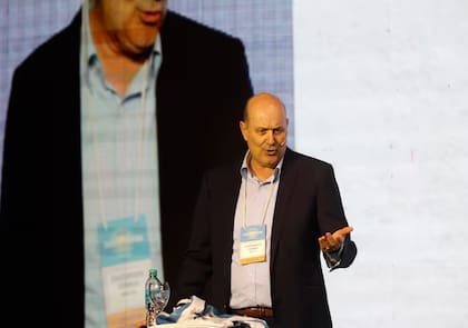 El Ministerio de Desregulación y Transformación del Estado, a cargo de Federico Sturzenegger, estuvo detrás de la desregulación en el INV