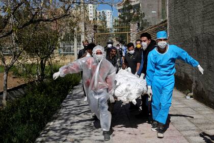 El Ministerio de Sanidad de Irán confirmó 121 nuevas víctimas mortales por Covid-19