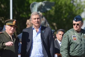 Ascienden a militares castigados por Garré por "portación de apellido"