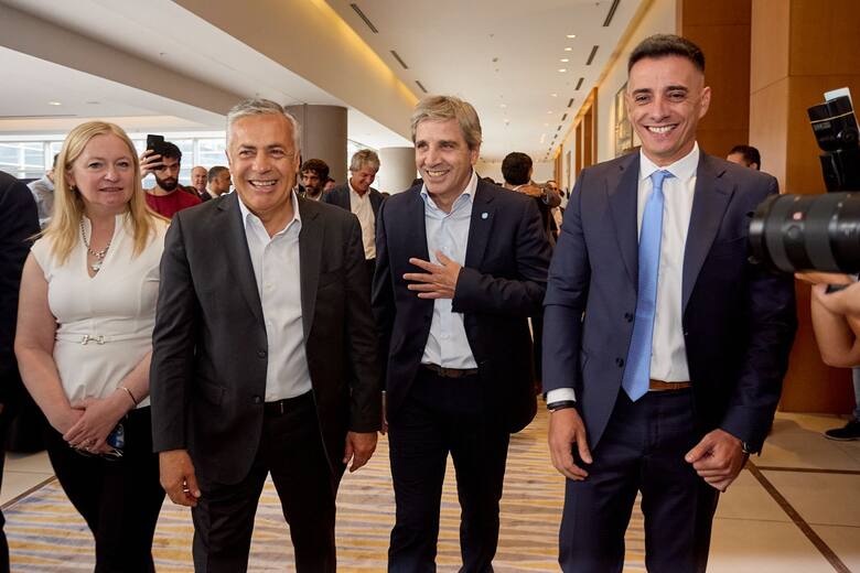 Milei y Cornejo sellan una alianza electoral en Mendoza: unidad libertaria para octubre