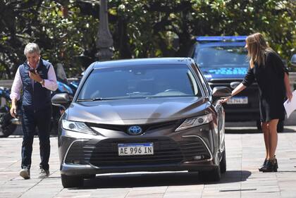 El ministro de Economía, Luis Caputo, al salir de la Casa Rosada