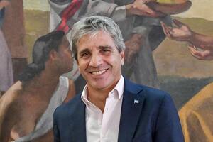 El ministro de Economía, Luis Caputo, dijo que es una "gran señal" que la inflación mayorista haya dado 2,1%