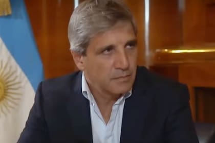 El ministro de Economía, Luis Caputo, aplicó bajas de aranceles al sector el año pasado