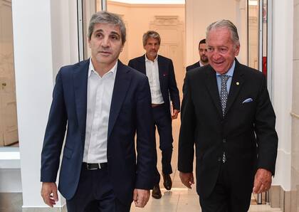El ministro de Economía, Luis Caputo, se reunió esta semana con Daniel Funes de Rioja, titular de la Unión Industrial Argentina (UIA)
