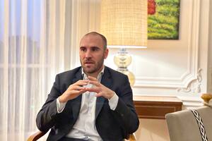 El ministro de economía, Martín Guzmán, descartó una suba de retenciones a los granos, pero dejó entrever una iniciativa para “redistribuir la renta inesperada”