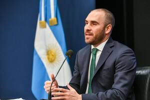 El Gobierno formalizó los pagos parciales al Club de París y el plazo límite con el FMI