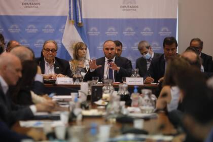 El Ministro de Economía, Martín Guzmán, en la reunión constitutiva y elección de autoridades en la Comisión de Presupuesto y Hacienda
