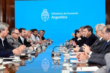 El ministro de Economía, Sergio Massa, anunció la medida a principios de este mes ante los diferentes sectores de la agroexportación 