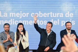 Massa presentó la ampliación de un bono para jubilados afiliados al PAMI